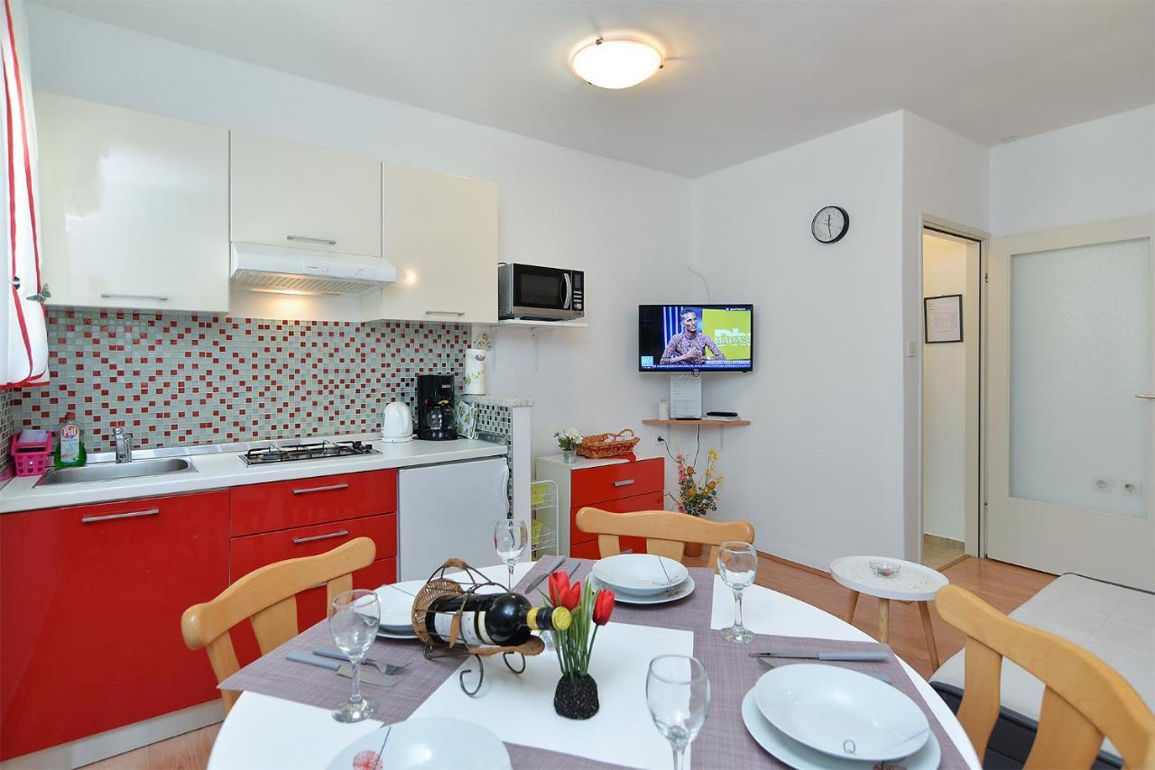 Apartment Danica 358 Porec Esterno foto