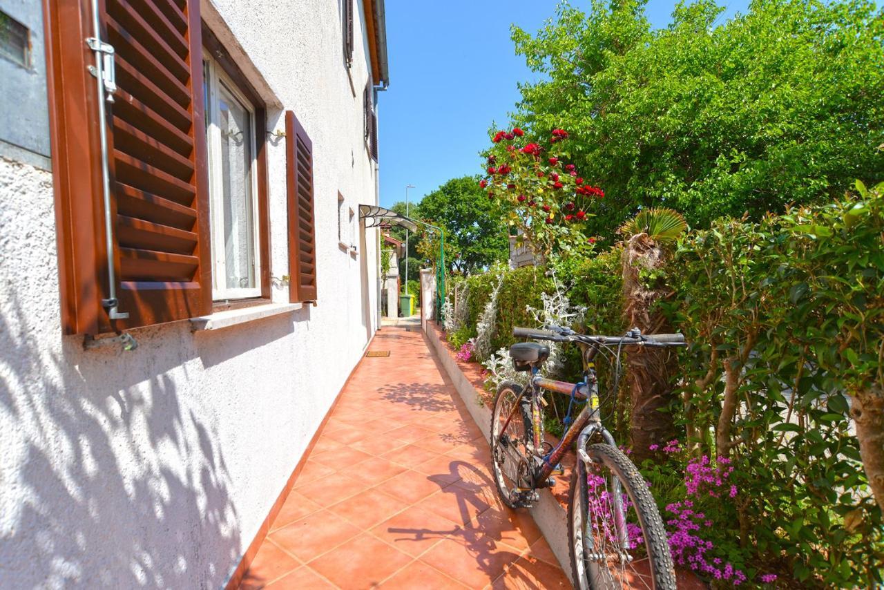 Apartment Danica 358 Porec Esterno foto
