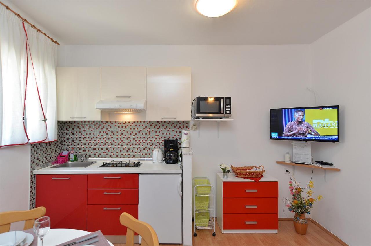 Apartment Danica 358 Porec Esterno foto