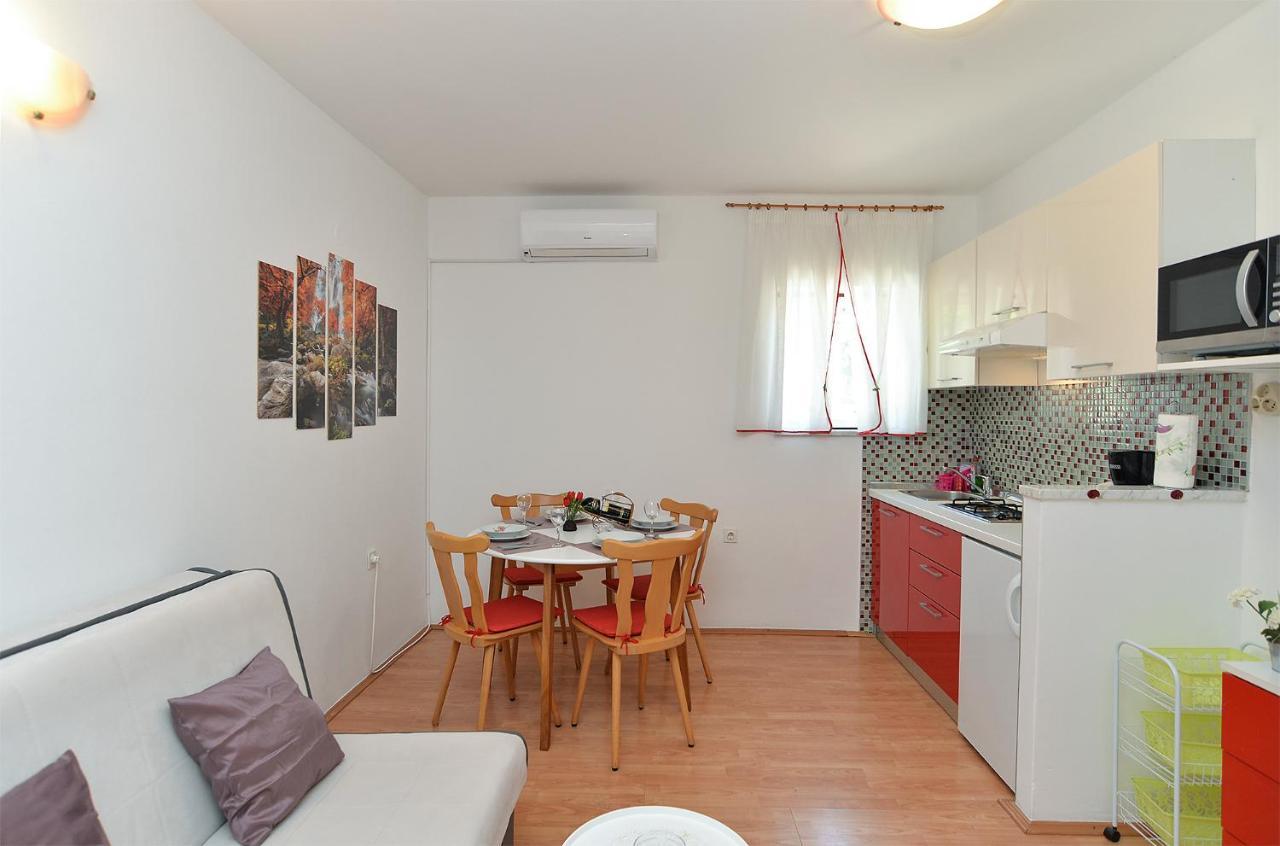 Apartment Danica 358 Porec Esterno foto